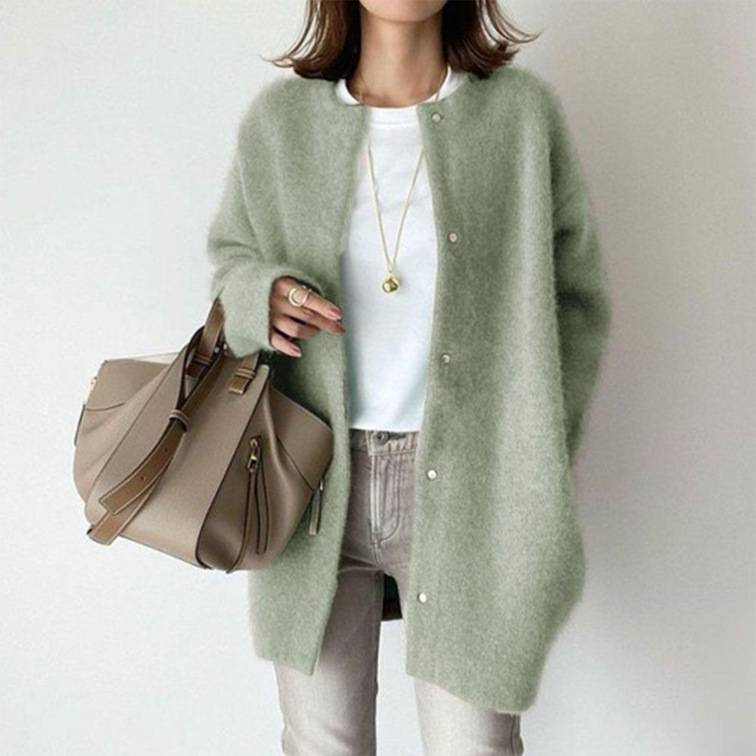Elegant and Sophisticated Knitted Coat for Women