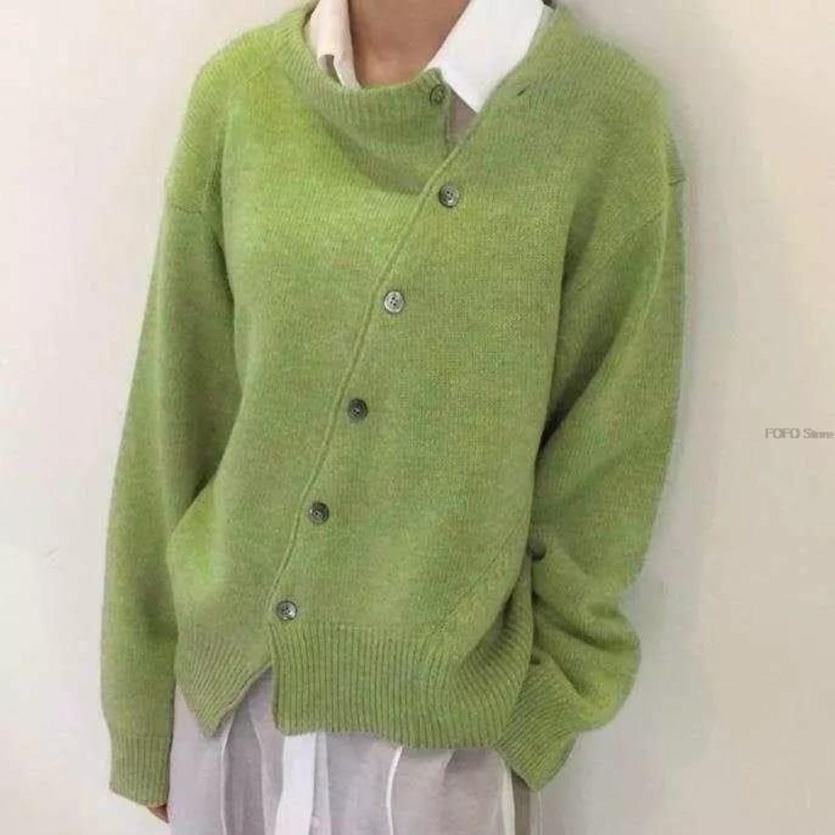 Luxurious Cashmere Cardigan with Button Accents